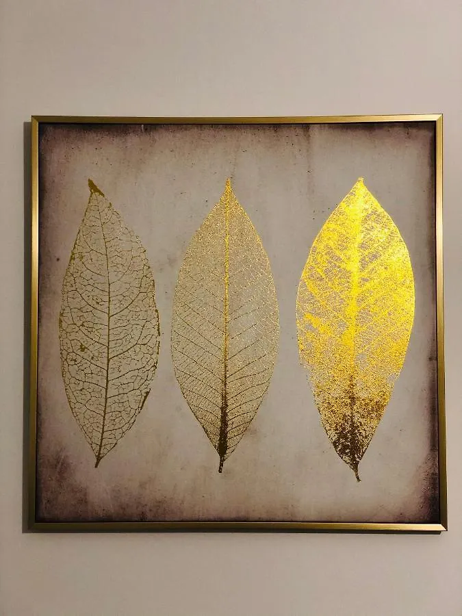 Le Studio D'Angele : Angie Bruz Apartment